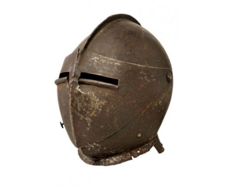 dating: 19th Century provenance: Europe, Skull worked in two pieces, hammered by hand, with small comb; visor with eye-slots,