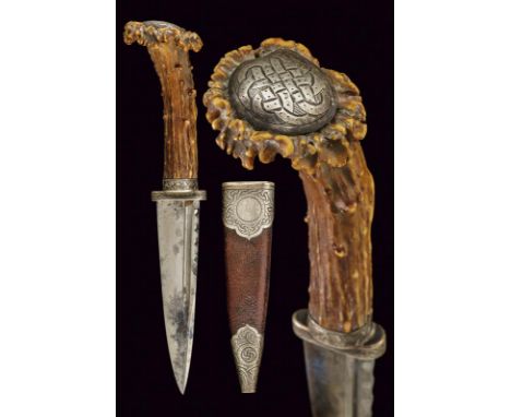 dating: First half of the 20th Century provenance: Scotland, Single-edged blade with groove and chiselled back. Deer horn gri