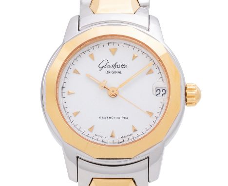 GLASHÜTTE ORIGINAL Lady Sport Damen Armbanduhr. Ref. 10-33-43-53-04. Edelstahl mit Goldlünette und Glasboden. Band mit Goldau