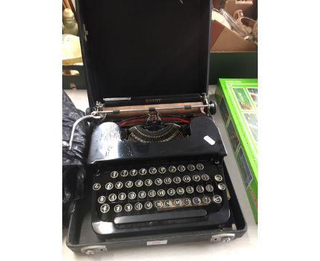 CORONA TYPEWRITER    T4