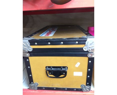 SMALL TRUNK
