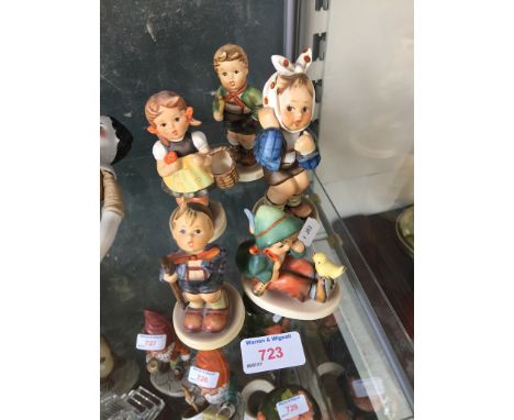 FIVE HUMMEL FIGURES CCONDITION: NO DAMAGE OR REPAIR TO REPORT. CRAZING PRESENT ON THE BASES OF A COUPLE OF THE FIGURES.