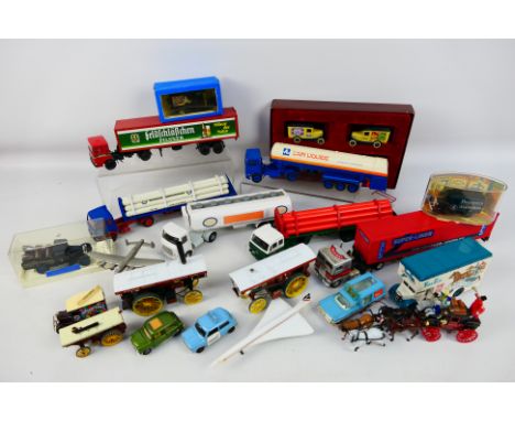 Corgi - Dinky - Majorette - Lledo - A collection of over 20 diecast vehicle of different makes and scales. Includes 7 1/43 sc