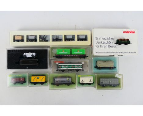 Marklin - Fleischmann - Model Power - Others - A boxed collection of 11 items of N gauge freight rolling stock. Lot includes 