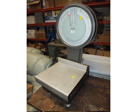 A SET OF AVERY POSTAL SCALES