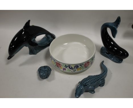 A POOLE POTTERY BOWL TOGETHER WITH FOUR ANIMALS FIGURES
