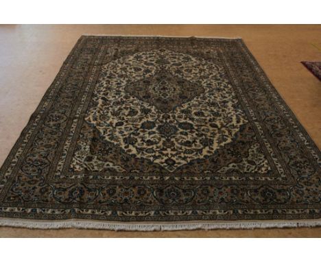   Tapijt, Keshan 350 x 245 cm.        Keshan carpet 350 x 245 cm.      