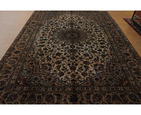   Tapijt, Keshan 400 x 284 cm.        Keshan carpet 400 x 284 cm.      