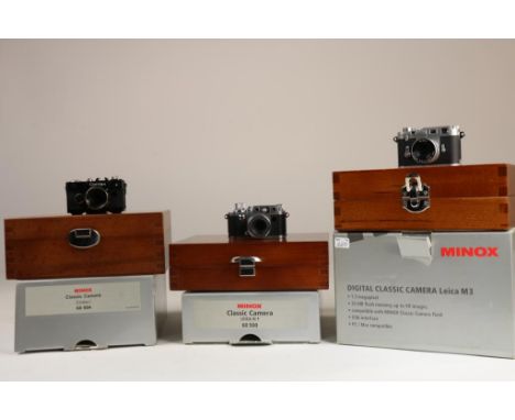   Lot van 3 Minox miniatuur camera's in doos, Leica M3, Leica III F  en Contax 1        Combination of 3 Minox camera's, Leic