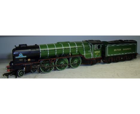 Bachmann OO gauge A1 class 'Tornado' 60163 loco and tender