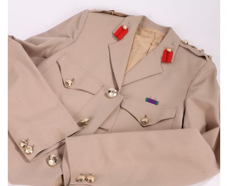 ER II British Army Staff Officer's summer Dress Jacket, rank of colonel, Royal Artillery buttons, 1962 General Service Medal 