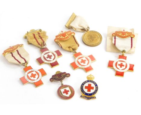 A quantity of enamel Red Cross Society badges for proficiency in nursing, awarded to a 07426S Richardson and an Isabel Richar