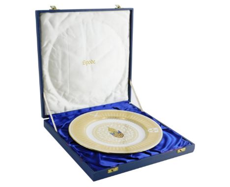 A Spode Lincoln Cathedral Limited Edition plate, number 314 of 900, with certificate, case (AF)
