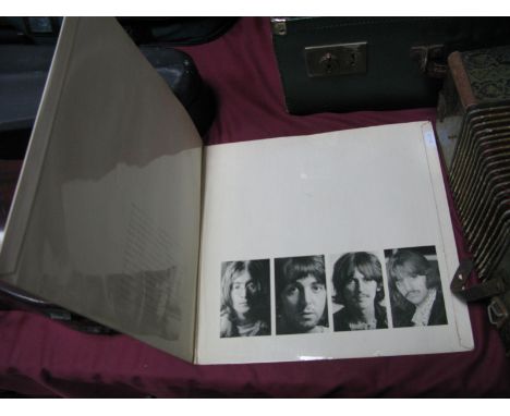 The Beatles 'White Album' 1968, first press top loader sleeve, no0604621, -1/-1/-1/-1 matrix endings, pmc 7068, black inner s