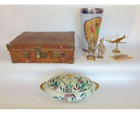 A leather wrapped wooden gun trunk by Henry Atkin Ltd; together with a collection of five cast brass figures, an interesting 
