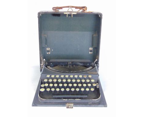 Remington portable vintage typewriter, with case