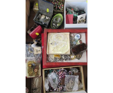 A collection of costume jewellery, to include necklaces, brooches etc, together with a vintage handbag, coins etc