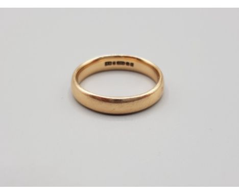 Vintage 9ct gold wedding band - size Q weighs 3.9g