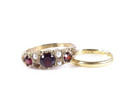 An 18ct gold wedding band ring, band width 2.1mm, size J, 1.6g, together with a 9ct gold 7-stone garnet and split-pearl half-