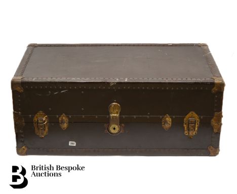 Vintage brown steamer trunk, early 20th century, with a fitted interior for storage of shoes and accessories, approx 97 x 57 