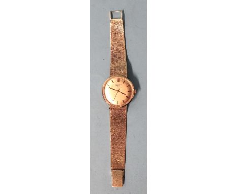 Longines, a gentlemen's 14k yellow gold wristwatch, the gilt dial with baton numerals, the 17-jewel cal 284 movement numbered