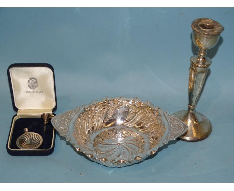 A late-Victorian two-handled bonbon dish with embossed decoration, 19cm wide, 4cm high, London 1895, maker CE, ___4oz, a cand