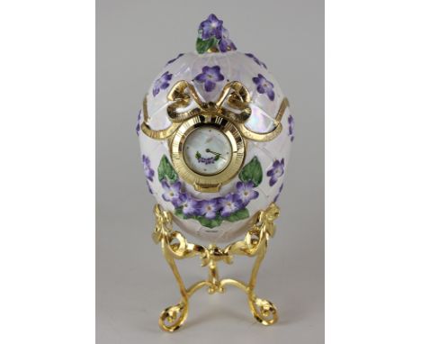 A Franklin Mint House of Fabergé violets in the snow Fabergé egg clock in box with certificate