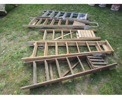 Five various sets, vintage pine and other wooden step ladders (5)
