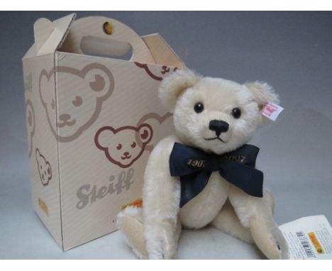 A STEIFF LIMITED EDITION 'A MILLION HUGS' 100TH BIRTHDAY CELEBRATION BEAR 1907 / 2007, wool white edition, number 2788/3000, 