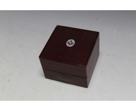 A MASONIC LEATHER CASED TRAVELLING INKWELL, W 6.5 cm