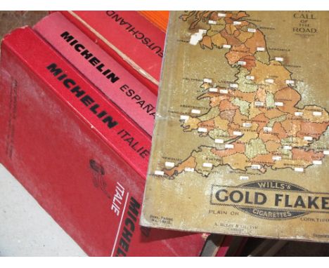 A SELECTION OF VINTAGE TRAVEL MAPS AND GUIDE BOOKS 