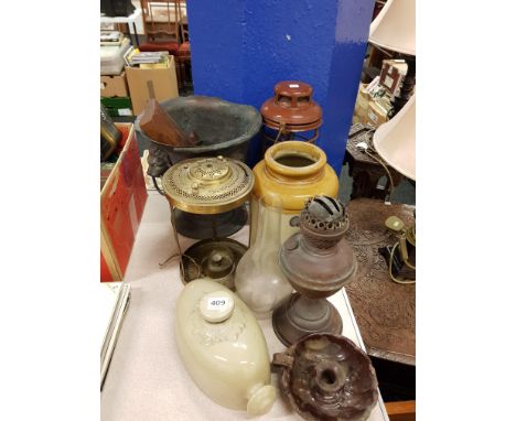 JOB LOT TO INCLUDE TILLY LAMP ETC