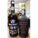 Royal Oporto 1981 bottled vintage port with a Old Porto Westport 10 year old vintage port (2)