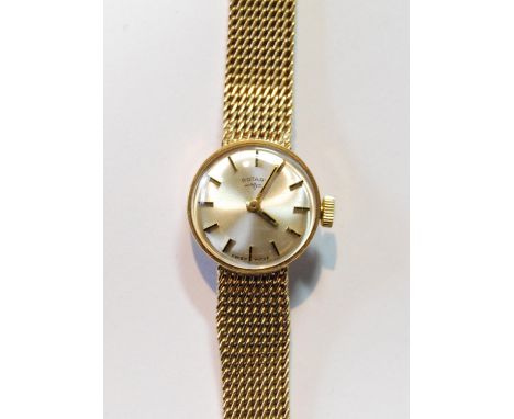 Rotary lady's 9ct gold bracelet watch, 1976, 22.2g gross.CONDITION REPORT: Little used.  Going.  No issues.