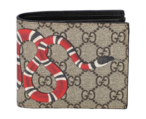 GUCCI Portemonnaie, akt. NP.: 410,-€. GG Supreme mit Kingsnake-Print. Innenleben in Schwarz mit sechs Karten-, zwei Schein- u