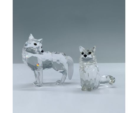 Includes 1 lone wolf with erect ears, captured in an attentive pose with striking polychrome eyes that convey a sense of curi