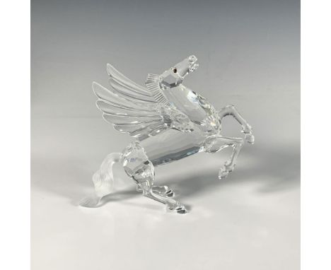 This brilliant, faceted figure is part of the Fabulous Creatures trilogy. It features a Pegasus sitting on its hind legs, wit
