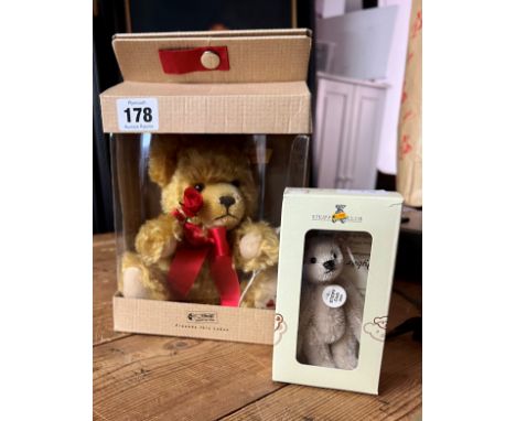 Steiff, two bears including 'Bear with Rose' 17cm and Teddy bear club gift bear 7cm, both boxed (2)