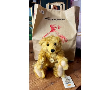 Steiff, 'Classic Series', 32cm, boxed.