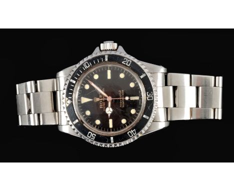 A Gentleman's Rolex Oyster Perpetual Submariner Wristwatch Ref 1009573 Model 5513, the black dial with luminous hour markers,