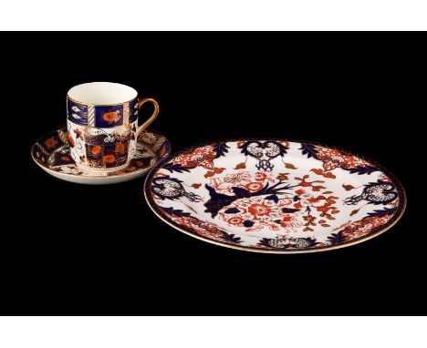 A selection of Imari palette ceramics, including a set of six cups, saucers, and plates; together with other items (23) 