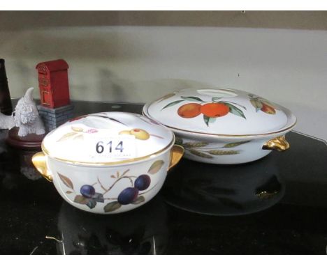 2 Royal Worcester Evesham lidded dishes