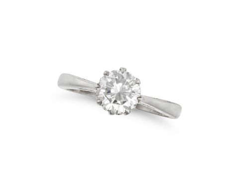 A SOLITAIRE DIAMOND RING in white gold, set with a round brilliant cut diamond of approximately 1.09 carats, no assay marks, 