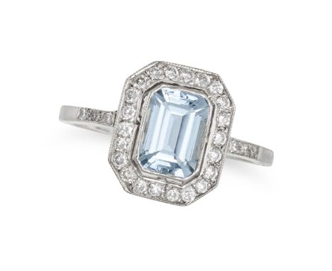 AN AQUAMARINE AND DIAMOND RING in 18ct white gold, set with an octagonal step cut aquamarine of approximately 1.00 carats in 