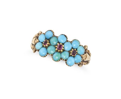 AN ANTIQUE TURQUOISE AND RUBY RING in yellow gold, set with three cushion cut rubies in clusters of round cabochon turquoise,