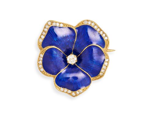 AN ANTIQUE ENAMEL AND DIAMOND PANSY BROOCH in yellow gold, the pansy decorated with blue enamel accented by old and single cu