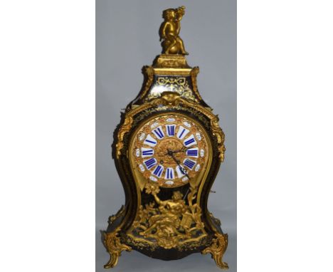 A GOOD 18TH CENTURY FRENCH BOULLE BRACKET CLOCK AND STAND, eight day movement, striking on a single bell. Clock 34ins high. B