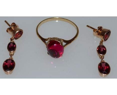 A PAIR OF VICTORIAN RUBY AND GOLD EARRINGS AND MATCHING RING