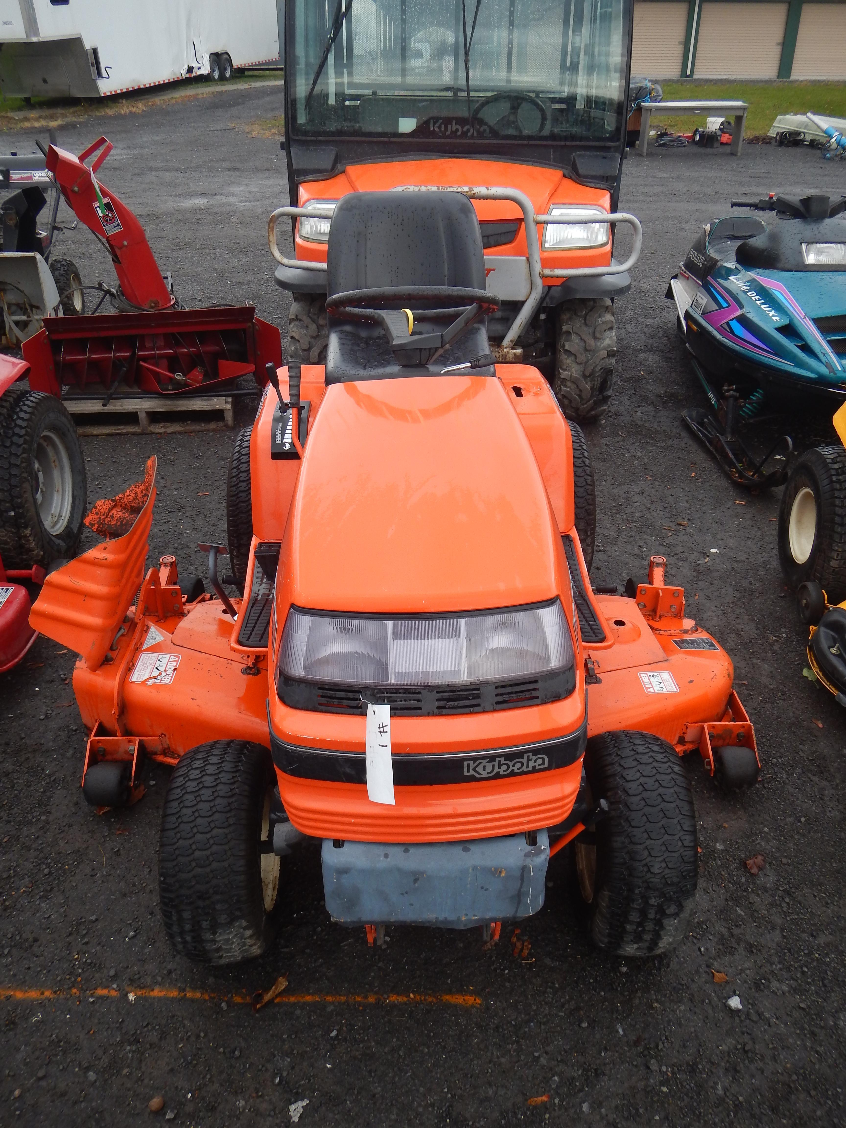 KUBOTA G2000, 4 WHEEL STEERING, 60" DECK