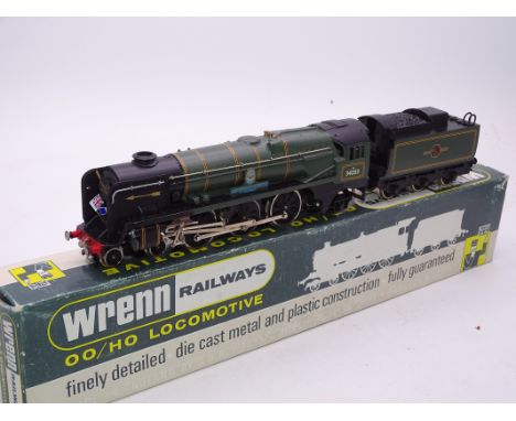 A Wrenn W2269 Rebuilt Bulleid Pacific in BR green "Sir Keith Park" (Golden Arrow). VG-E in a G box